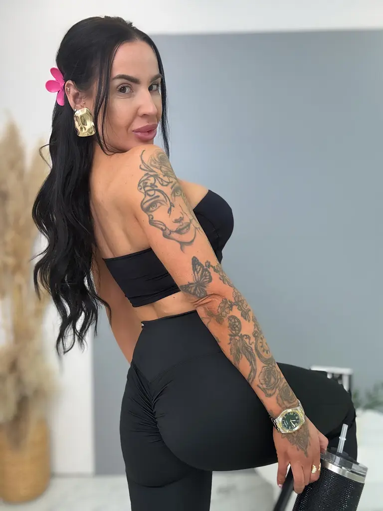 Dámske legíny s vysokým pásom a tvarovaným zadkomVLADIA